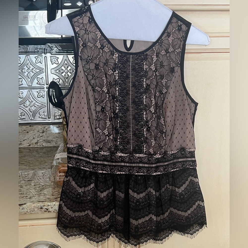 Loft top. Xs. Excellent condition.